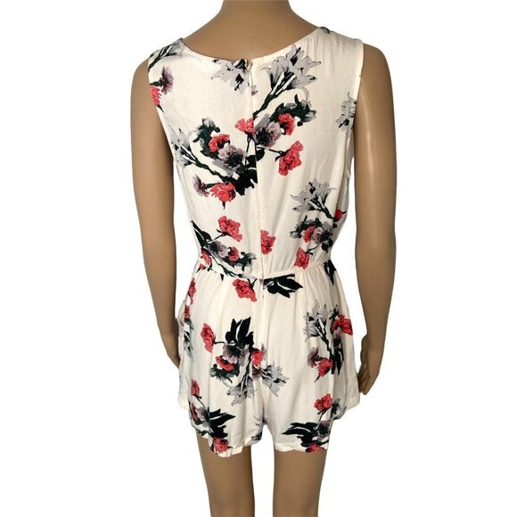 BB Dakota Romper Floral Sleeveless Round Neck Zip Up White Size S - Picture 2 of 8